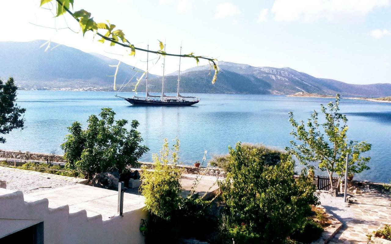 Blueline Guesthouse Agios Dimitrios  Exterior foto